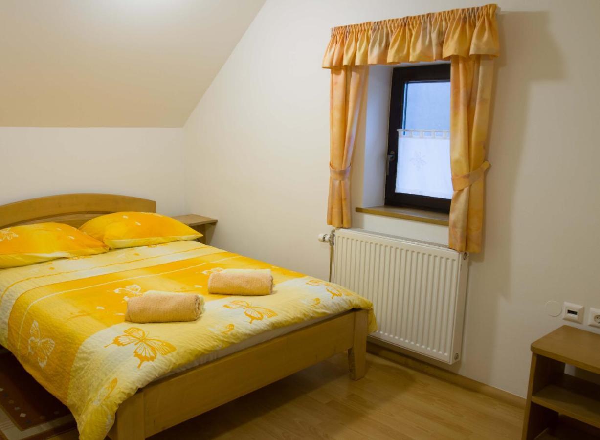 צ'רקנו Apartments Pri Marjetki מראה חיצוני תמונה